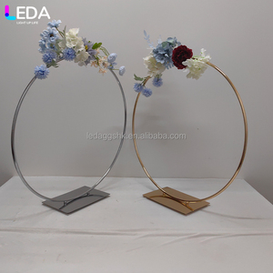 ขาตั้งดอกไม้ดีไซน์ใหม่ LEDA วงแหวนเหล็กทรงกลมสำหรับตกแต่งงานแต่งงาน - Product Image 4