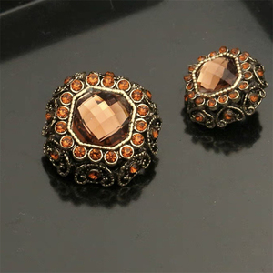 Bán Buôn Phụ Nữ Áo Len Nút Ellipse Vuông Sang Trọng Pha Lê Rhinestone Vàng Kim Loại Trang Sức Nút Chân May Nút - Product Image 6