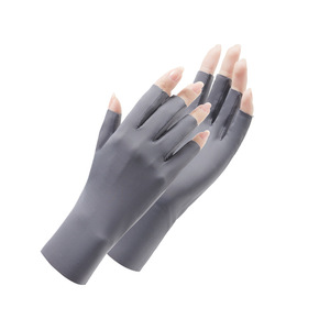 Nieuwe Anti-Ultraviolette Melkzijde Sportieve Half Vinger Uv Bescherming Voor Nail Uv <span class=keywords><strong>Lamp</strong></span> Licht - Product Image 6