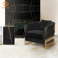 Komfortabler Wohnzimmer-Loungesessel Moderner Luxus-Sofastuhl Hotel Goldener Metallrahmen Schwarze Sessel