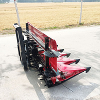 Mini tracteur agricole avec mini moissonneuse-batteuse prend en charge la paille de maïs de sorgho et les composants de base de la boîte de vitesses de récolte de colza