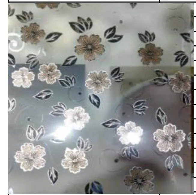 Diseño del hogar Decoración de vidrio esmerilado Paneles de puerta Flores de oro Vidrio grabado al ácido con precio de fábrica
