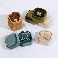 Neues Design Benutzer definiertes Logo Schmuck Ring Box Samt Ring Boxen Schmuck Verpackung für Ringe Hochzeit