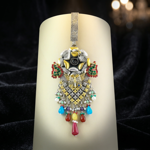Elegante conjunto de joyería nupcial judía de oro y diamantes, perfectamente elaborado, con colgantes de moda, dijes, horquillas y accesorios para boda. - Product Image 2