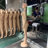 Mannequin femme réaliste vêtements complets du corps affichage mannequins en plastique à vendre poupée