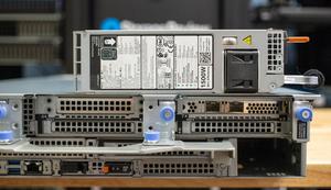 Nuevo Servidor en Rack PowerEdge R7715 2U, un AMD EPYC 9005 de 160 Núcleos, 24 DDR5 5200MT/s, 6TB RDIMM, Servidor de Gestión Empresarial - Product Image 3