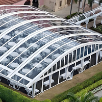Tente de conférence de luxe en aluminium de 35 m de large pour les réunions de resort, les réceptions et les espaces d'accueil VIP