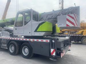 รถเครน Zoomlion Ztc250v5 25 ตัน รถเครนเคลื่อนที่/รถเครนติดตั้งบนรถบรรทุก Ztc750v Ztc1300v Ztc1500v Ztc550v5 Ztc800h6 รถเครนทุกสภาพพื้นผิว ลดราคา - Product Image 4