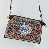Vente en gros de sac à main à fermeture éclair fait main de style bohème sacs à main pour femmes sac à bandoulière vintage perlé à la main