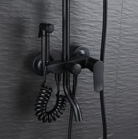 Ensemble de robinetterie de douche et de pomme de douche noir mat moderne à quatre fonctions pour salle de bain domestique