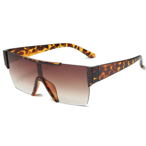 Cross Border Integrated Lens <b>Large</b> <b>Frame</b> Sunglasses Women's UV400 PC <b>Frame</b> Grey Gradient Color Runway Style - Product Image 5