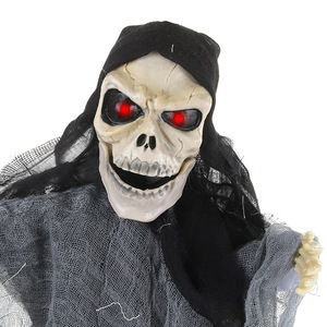 Décoration d'Halloween : Fantôme suspendu torsadé de 70 cm avec yeux rouges lumineux et sonore, idéal pour fêtes et maisons hantées - Product Image 5
