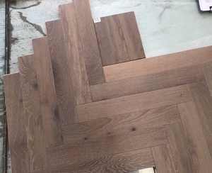 Pavimento in Rovere Europeo Naturale per Interni, Multistrato a Spina di Pesce, Rovere Bianco con Superficie Affumicata, Parquet Ingegnerizzato - Product Image 5