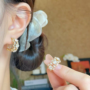 <span class=keywords><strong>Pendientes</strong></span> de Oro Amarillo de 18K con Diamantes Cultivados en Laboratorio, <span class=keywords><strong>Pendientes</strong></span> de Clip con Diamantes Cultivados en Laboratorio, <span class=keywords><strong>Pendientes</strong></span> con Cuentas - Product Image 3