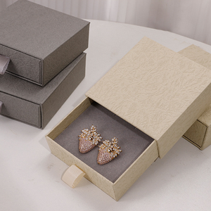 Caja de Regalo Exclusiva para Joyería |   Estuche Rígido Deslizante para Marcas |   Suministro Global - Product Image 5