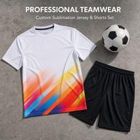 T-shirt de sport en polyester à séchage rapide, personnalisé OEM ODM, sublimé, coloré, à motifs de pincettes, pour l'entraînement des équipes de football