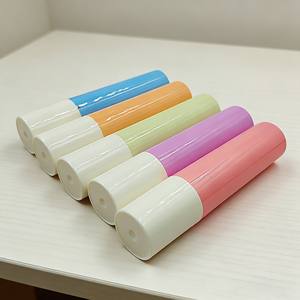 Tubos Vacíos de 3.5g para Bálsamo Labial y Brillo Labial, Materiales de Embalaje de Plástico para DIY, para Lápiz Labial y Cera Labial, Venta Directa de Fábrica - Product Image 2