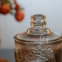 Nouvelle bouteille de vin en verre exquise avec motif de dragon en relief, bouteille à liqueur transparente épaissie vide pour whisky et spiritueux