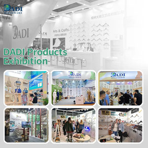 Les cintres en <span class=keywords><strong>bois</strong></span> pour enfants sont sûrs, inodores, adaptés aux garçons et aux filles, et peuvent être personnalisés - Product Image 3