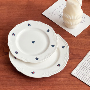 Assiette à dessert en céramique de style coréen avec motif de dessin animé pour café, goûter de l'après-midi - Product Image 3