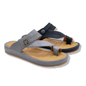 Pantoufles d'extérieur pour hommes, Logo personnalisé, maison de styliste, pantoufles de plage pour hommes, tongs - Product Image 3