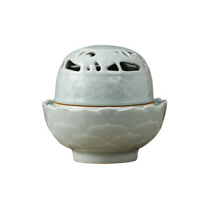 Quemador de Incienso de Cerámica Azul Cielo con Patrón de Loto Hecho a Mano para Uso Religioso en Interiores del Hogar, Origen Dehua - Product Image 5
