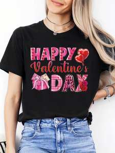 T-shirt da donna a maniche corte stile festival con stampa a cuore di San Valentino, top casual alla moda estivo in cotone jersey vestibilità regolare - Product Image 1