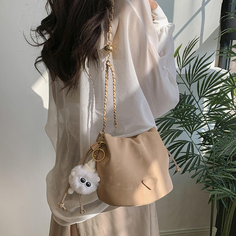 Khaki with pendant