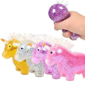 Balle de décompression unisexe en forme de licorne, jouet sensoriel anti-stress rempli de billes d'eau pour enfants - Product Image 3