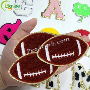 Parches de chenilla modernos de 5.5CM y 6.5CM para gorras y bolsos, termoadhesivos, con diseños de pelota de softbol, corazón, béisbol, tenis, fútbol y baloncesto - Product Image 1