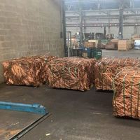 Câble en cuivre isolé usagé, déchets de fils électriques pour la récupération et le recyclage du cuivre industriel