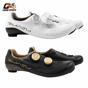 Chaussures de vélo de <span class=keywords><strong>route</strong></span> GUOQI, <span class=keywords><strong>semelle</strong></span> en fibre de <span class=keywords><strong>carbone</strong></span>, dessus en cuir véritable, légères, respirantes, extensibles, fabriquées en Chine, disponibles en grandes tailles - Product Image 6