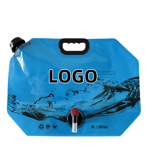 حقيبة ماء قابلة للطي سعة 8 لتر للتخييم في الهواء الطلق، متوفرة في المخزون، مصنوعة من البلاستيك الآمن للطعام لحفظ المشروبات - Product Image 1