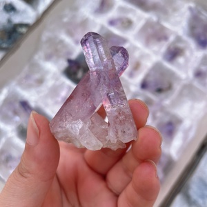 Vente en gros de spécimens de grappes d'améthyste <span class=keywords><strong>Vera</strong></span> <span class=keywords><strong>Cruz</strong></span> naturelle de haute qualité, cristaux de guérison, pierres précieuses de quartz pour la décoration - Product Image 1