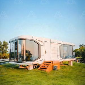 Maison capsule préfabriquée moderne et écologique pour l'extérieur, luxe, facile à déplacer pour les voyages et le camping, utilisation en centre commercial avec balcon - Product Image 1
