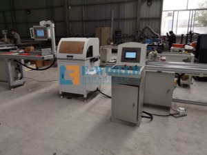 Sierra de Corte de <span class=keywords><strong>Aluminio</strong></span> CNC Eworld de Cabezal Único, Hoja de 550 mm, 2.2kW, 380V, con Empujador Automático para Cortes a 45/90 Grados, 350 kg - Product Image 5