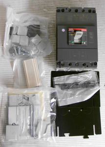เบรกเกอร์แบบโมลด์เคส XT4N250TMF25025003PFF XT4N 250 TMF 250-2500 3P F F ขนาด 250A 3 โพล - Product Image 5