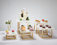 Support à Dessert Carré en Acier Inoxydable Étagère de Présentation Moderne Base Antidérapante Robuste pour Gâteaux Pâtisseries Fruits Collations Buffet