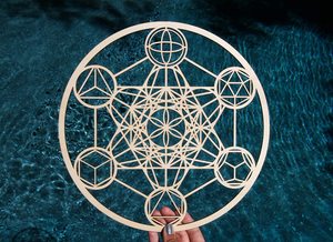 Sólidos platónicos Geometría Sagrada moderna <span class=keywords><strong>Cubo</strong></span> de tatron arte de pared de madera colgante deco energía positiva simboliza la armonía del equilibrio - Product Image 4