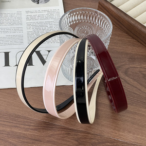 عصابة رأس كلاسيكية جديدة بأسلوب فرنسي من الأسيتات بطول 14 سم، متعددة الألوان، مضادة للانزلاق، بتصميم بسيط لغسل الوجه - Product Image 1