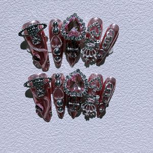 Patchs d'ongles en résine réutilisables style sombre inspiré des Spice Girls, motifs ciel étoilé de dessin animé, pour ongles en forme d'amande - Product Image 6