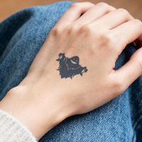 Tatouage temporaire Little Spirit Squad, poupée Daruma, tatouage semi-permanent, imperméable, dure 2 semaines, tatouage à base de plantes pour le doigt, la main