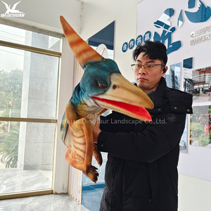 Costume de <span class=keywords><strong>marionnette</strong></span> de dinosaure bébé réaliste, contrôle manuel, yeux qui clignotent, bouche ouverte, animatronique, pterosaure, dinosaure, <span class=keywords><strong>marionnette</strong></span> à main - Product Image 4