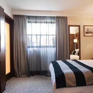 <span class=keywords><strong>Cortinas</strong></span> opacas <span class=keywords><strong>de</strong></span> tela personalizadas para Hotel y apartamentos, <span class=keywords><strong>cortinas</strong></span> <span class=keywords><strong>modernas</strong></span> para dormitorio, <span class=keywords><strong>sala</strong></span> <span class=keywords><strong>de</strong></span> estar, color negro, <span class=keywords><strong>2022</strong></span> - Product Image 4