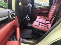 Coussin de siège de voiture sport personnalisé OEM ODM, entièrement en cuir, panneau de porte, tableau de bord, accoudoir, housses de siège de voiture pour Porsche Cayenne