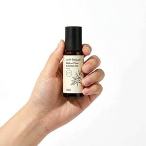 Aceite Herbal Calentador en Roll-On OEM Natural Anti Fatiga con Canela y Evodia para un Impulso <span class=keywords><strong>de</strong></span> Energía, Remedio Tradicional - Product Image 6