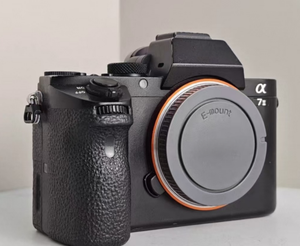 กล้องเซ็นเซอร์ CMOS ฟูลเฟรมมือสอง รุ่น A7 S II คุณภาพภาพระดับ 4K ตัวกล้อง A7 S Mark II - Product Image 3