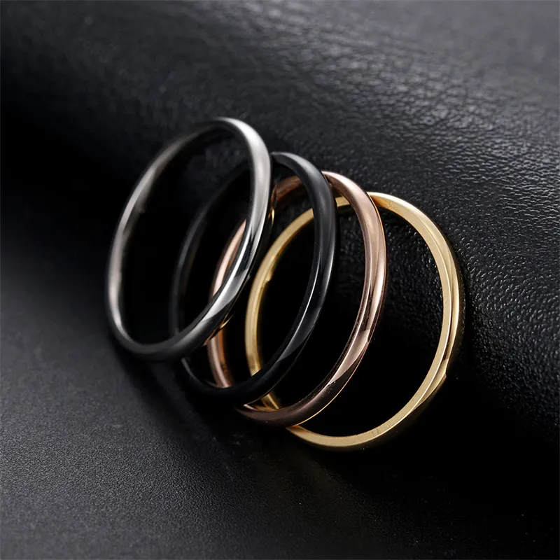 2023 Ins phổ biến đa năng đồ trang sức 2mm rộng titan thép ngón tay tip Nhẫn cặp nhẫn cho các cặp vợ chồng