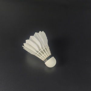 Livraison rapide, MOQ faible, volant de <span class=keywords><strong>badminton</strong></span> JunXin en plumes de canard pour l'entraînement, pour les <span class=keywords><strong>jeux</strong></span> en intérieur/extérieur - Product Image 5