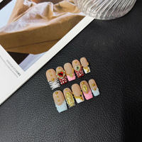 Lot de faux ongles carrés réutilisables en gros, design cerise 3D uni, en gel souple, ongles artificiels à presser personnalisés avec colle